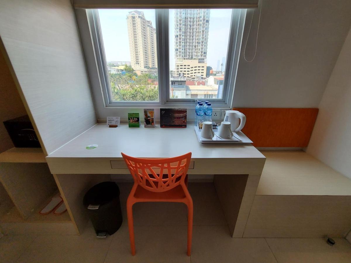 Zuri Express Mangga Dua Hotel Jakarta Kültér fotó